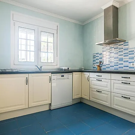 Gorgeous In Chiclana De La Fronter Holiday home *